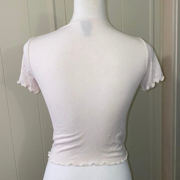 Wild Fable Women's Short Sleeve Crop Top Embroidered Rose White Size Small USED - Picture 3 of 7